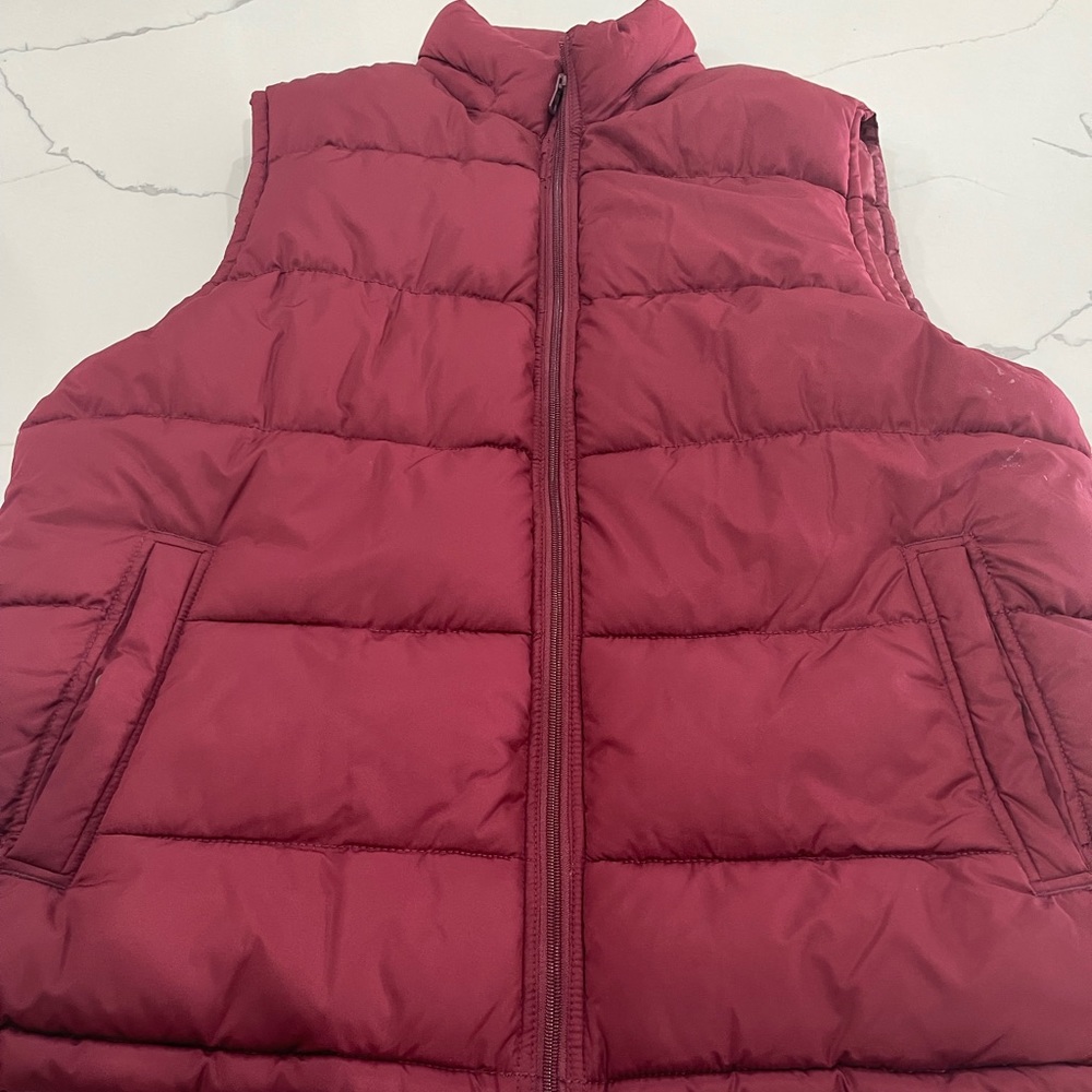 GAP Puffer Vest. Barely worn. Burgundy.